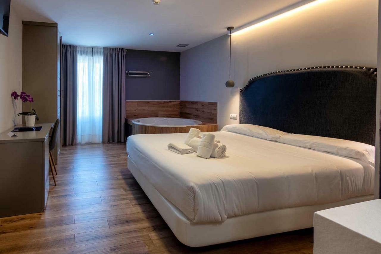 Hotel Gastronomico Torre De גליצנו מראה חיצוני תמונה